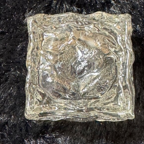 Vintage Ice Glass Votive Candle Holder With Textured Ice Cube Design For Home - Picture 4 of 5